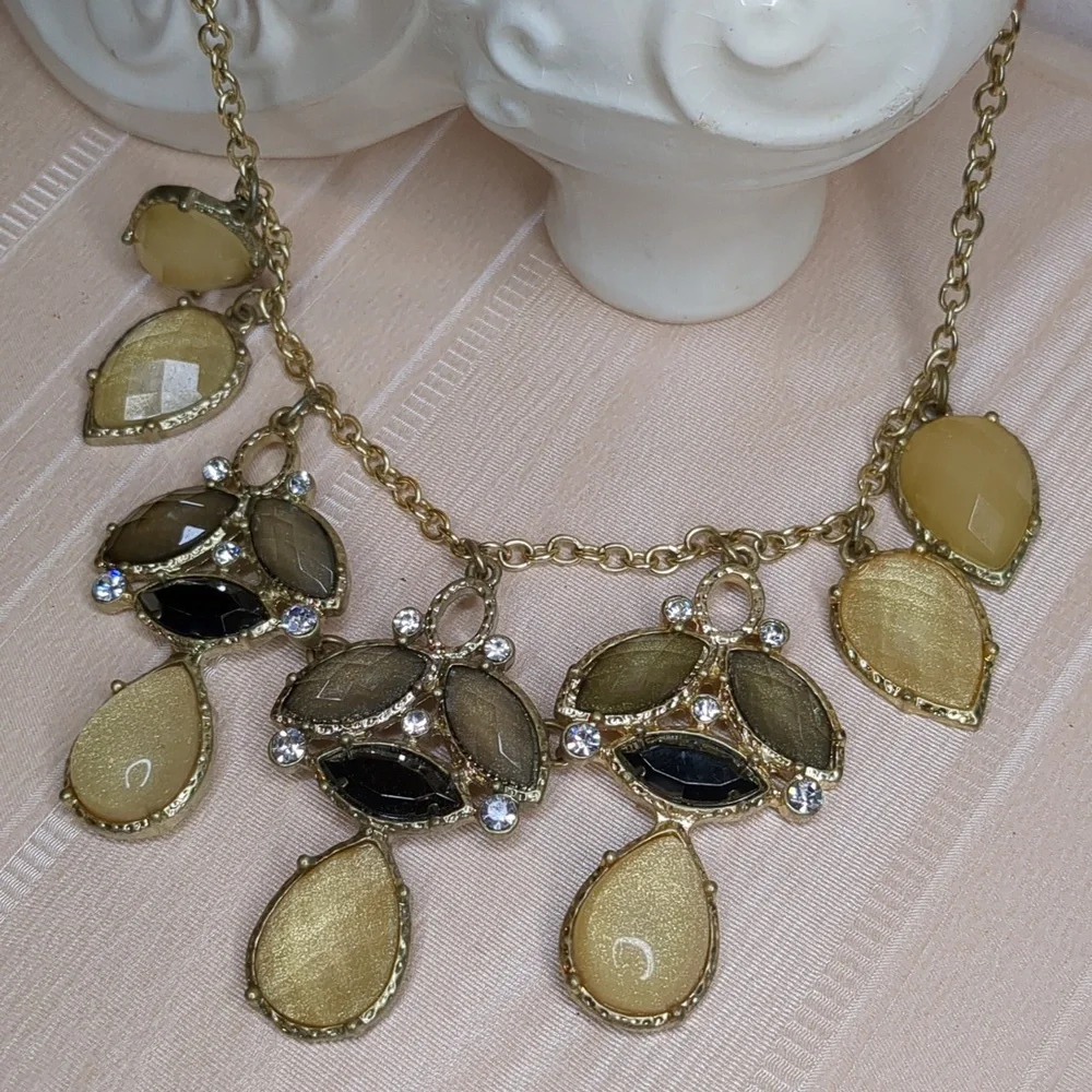 3/$15 Y2K Statement Necklace Gold Faceted W/ Crystals Neutral Beige Grey Taupe